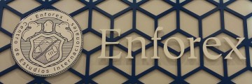 logotipo de academia